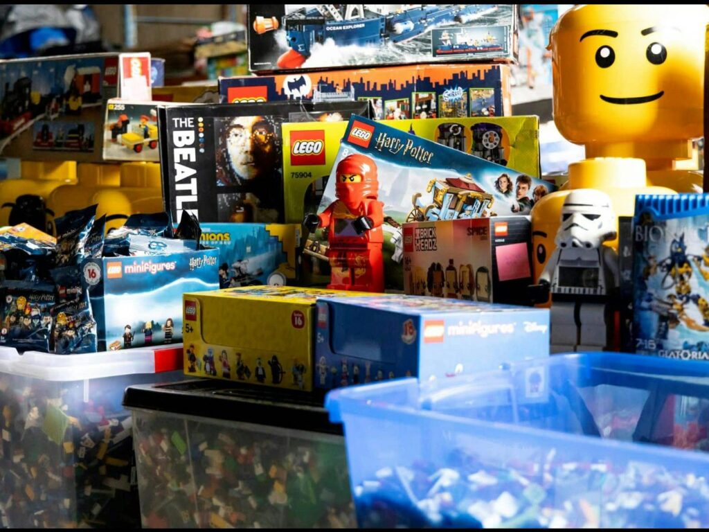 LEGO Brick Market items for sale