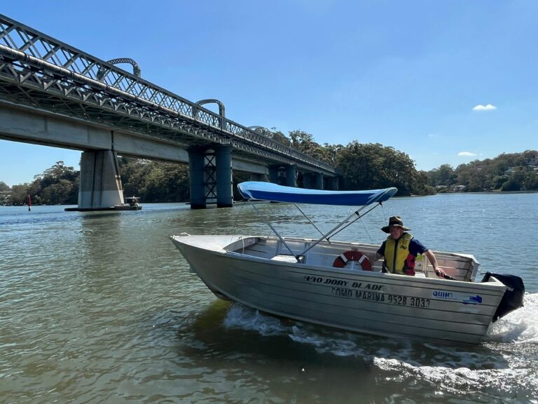 Conopy Self Drive boat hire Como Marina